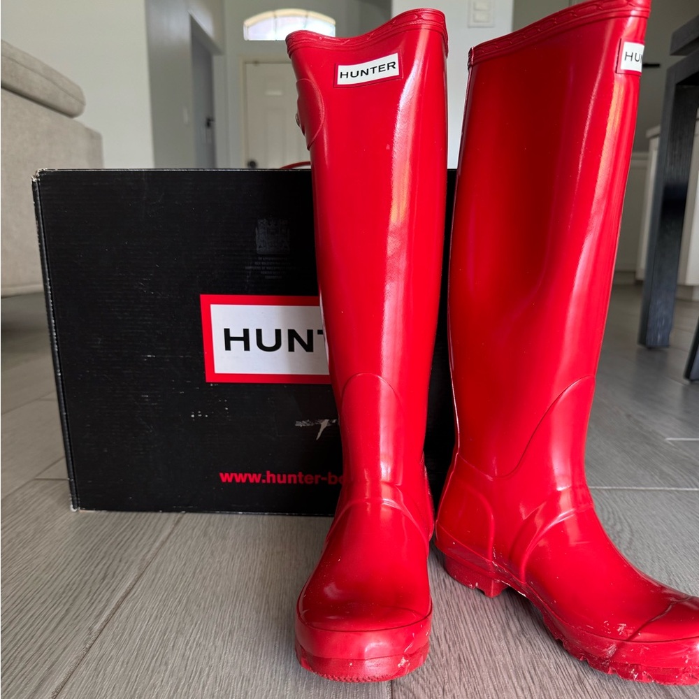 Hunter Pillar Box Red Gloss Boots